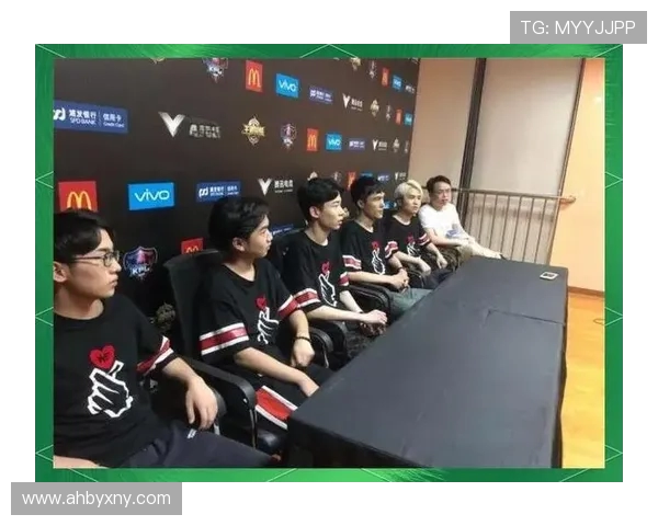 王者荣耀热议：WE战队技术争议引发玩家热烈讨论与反思